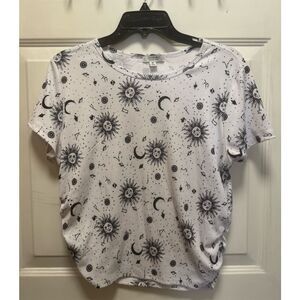 Sun and Moon side scrunch top